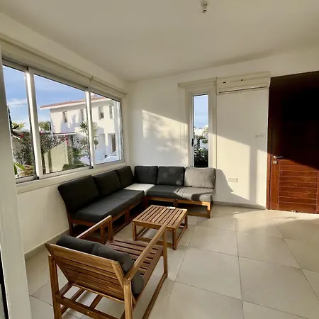 Villa Luxury Azure Larnaca